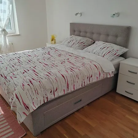 Appartement For Families With Children Veprinac, Opatija - 22254 Ičići